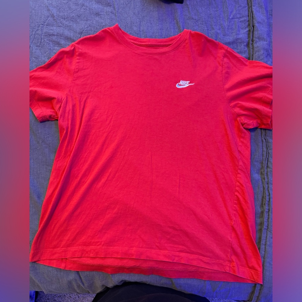 XL red Nike shirt